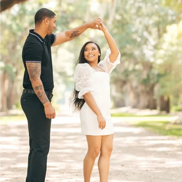 Tia Dress in Ivory from Revolve. Size Small. Only worn once for about 30 minutes - Picture 2 of 3